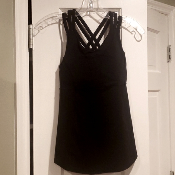 Lululemon Beat the Heat Triple Strap Tank - Picture 2 of 9